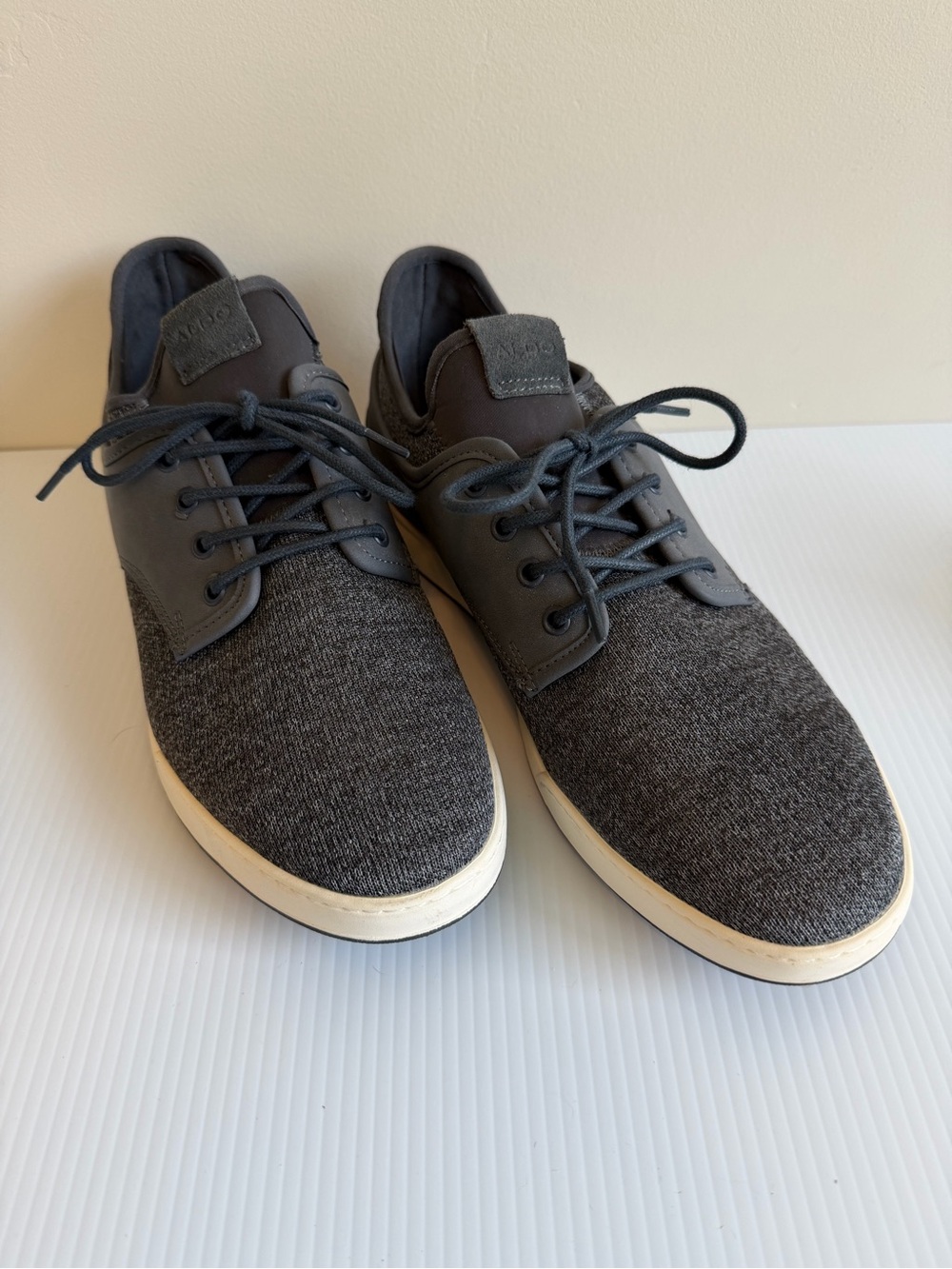 Aldo Men's Dark Grey Knit Lace-Up Sneakers size 10